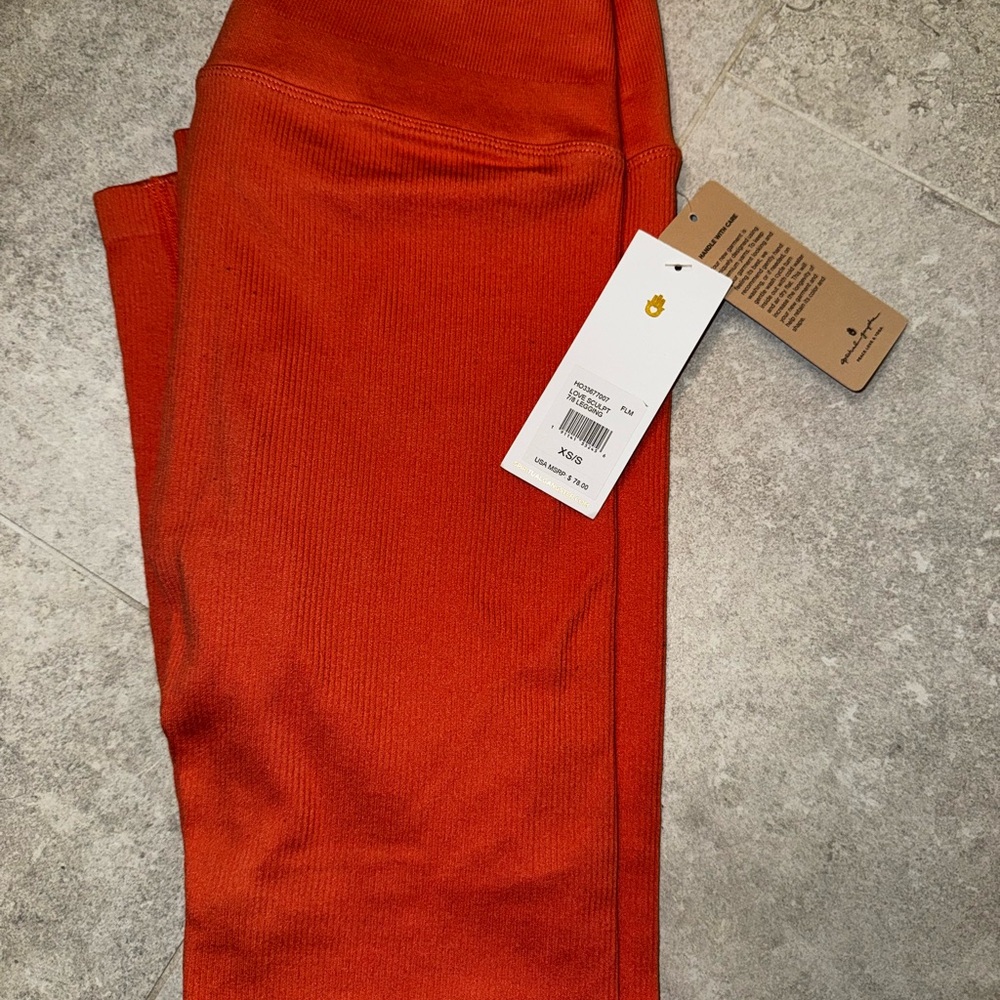 Spiritual Gangster Coral/Orange Leggings